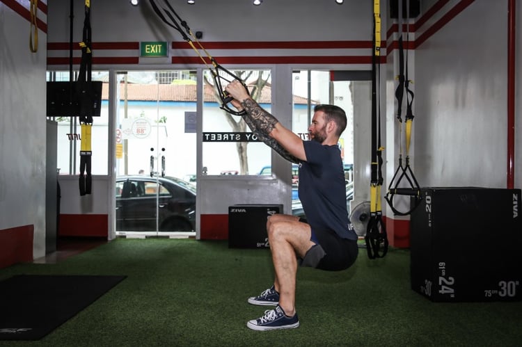 UFIT-TRX-squat