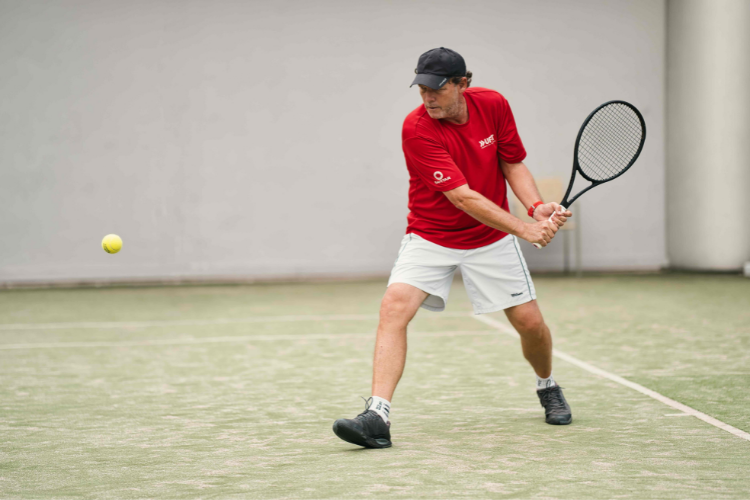 Tennis positioning - setting up for a backhand