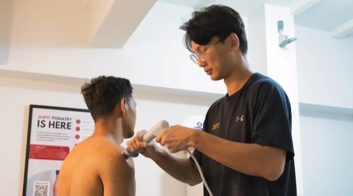 shoulder-pain-shockwave-therapy-2